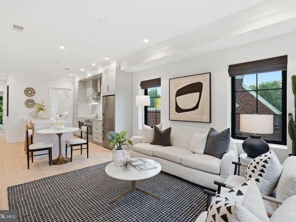 2642 39TH Street NW 6, Washington DC 20007