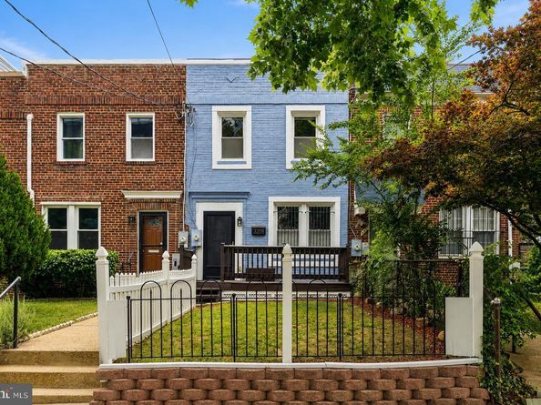 3218 8TH Street NE, Washington DC 20017