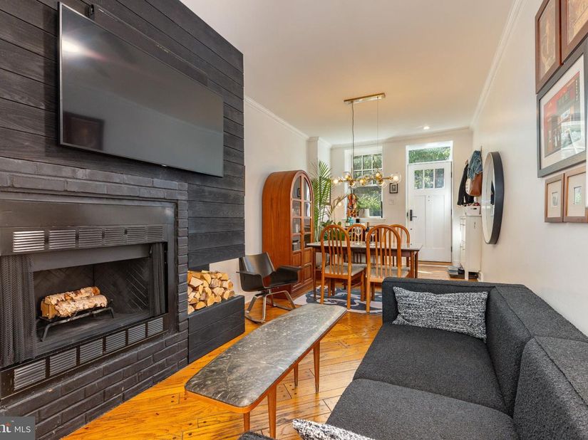 329 Fitzwater Street, Philadelphia PA 19147