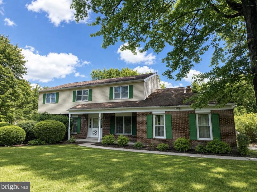 902 Quincy Drive, Yardley PA 19067