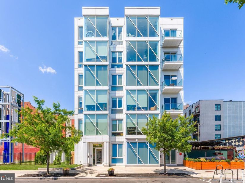 923 V Street NW 501, Washington DC 20001