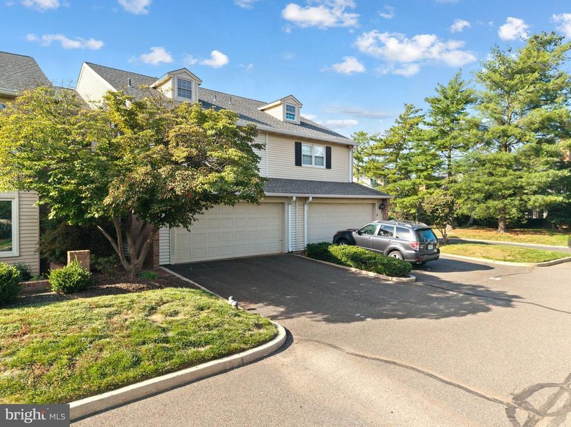 91 Sutphin Pnes Way, Yardley PA 19067