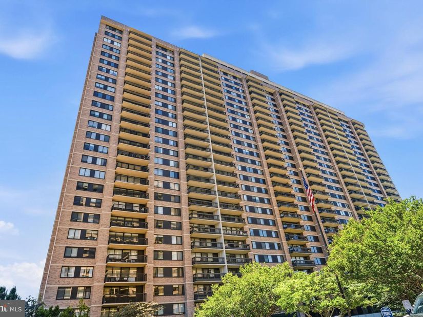 5501 Seminary Road 111S, Falls Church VA 22041