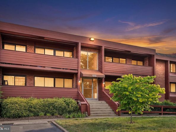 1515 S George Mason Drive S 23, Arlington VA 22204