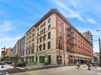 105 S 12TH Street
