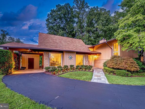 7802 Wincanton Court, Falls Church VA 22043