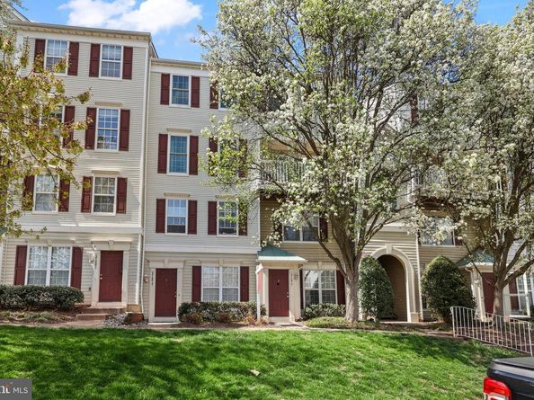 21877 Elkins Terrace, Sterling VA 20166
