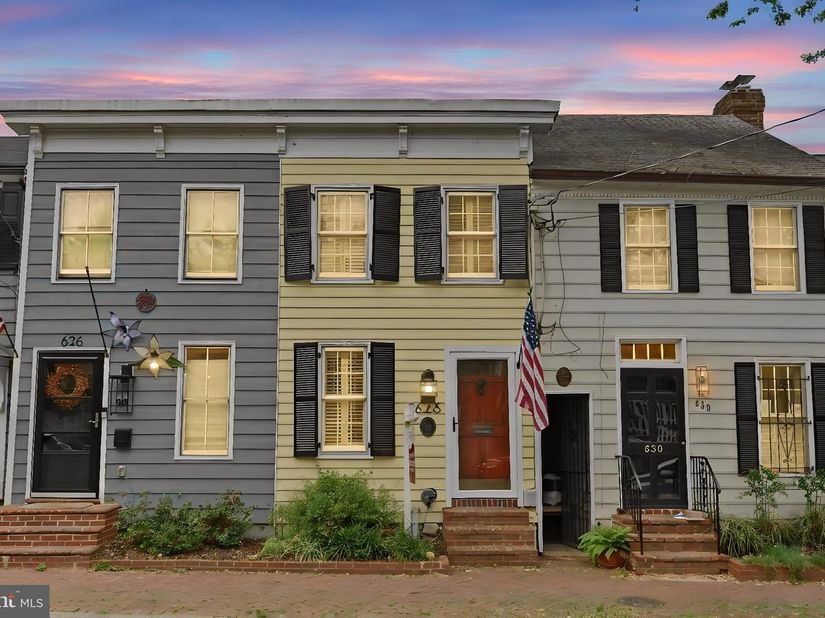 628 S Saint Asaph Street, Alexandria VA 22314