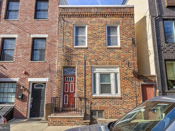 1012 E Moyamensing Avenue, Philadelphia PA 19147