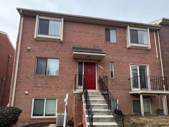 4597 Logsdon Drive 36, Annandale VA 22003