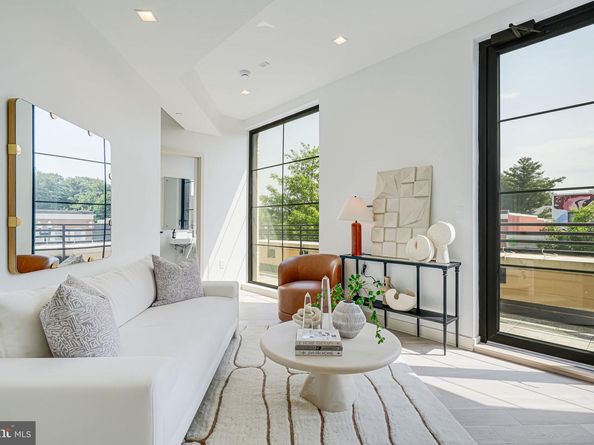 2901 Newark St NW, Washington DC 20008