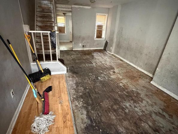 1639 S Lecount Street, Philadelphia PA 19145