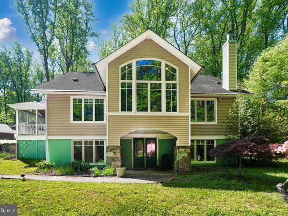 9328 Garden Court, Potomac MD 20854