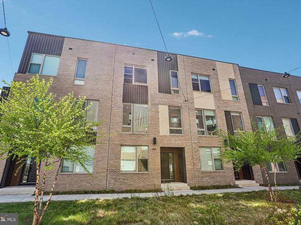 3210 Sunrise Walk, Philadelphia PA 19125