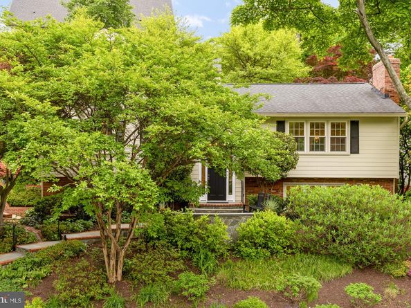 2801 S Joyce Street, Arlington VA 22202