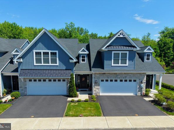 924 Holden Court, Warminster PA 18974