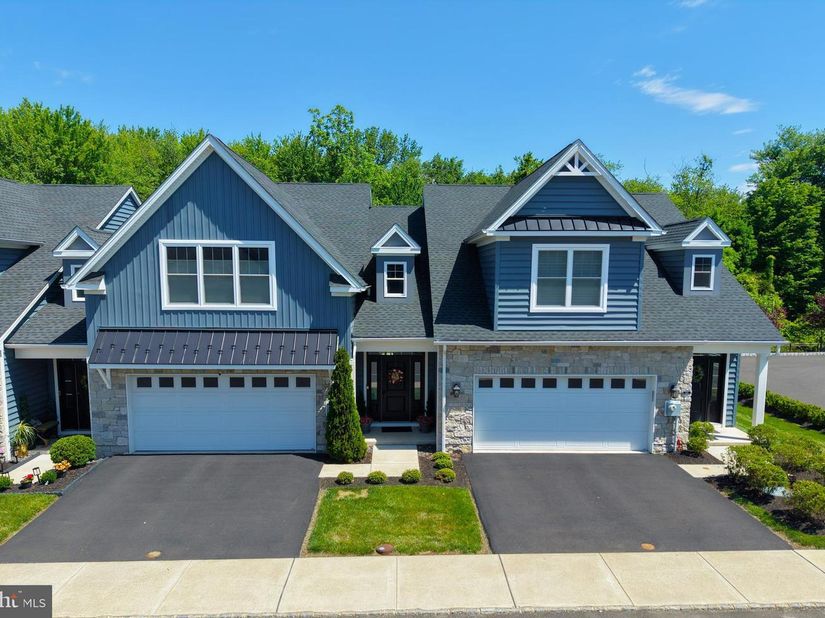 924 Holden Court, Warminster PA 18974