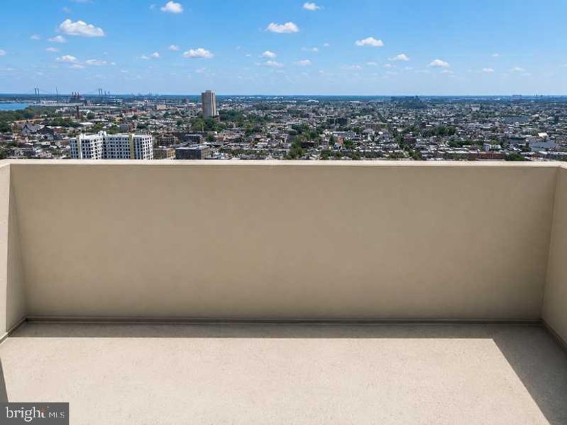 604 S Washington Square 2411, Philadelphia PA 19106