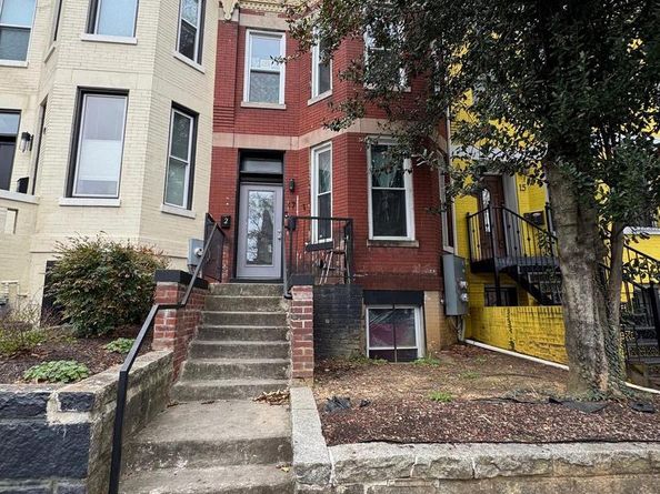 17 Rhode Island Avenue NE, Washington DC 20002