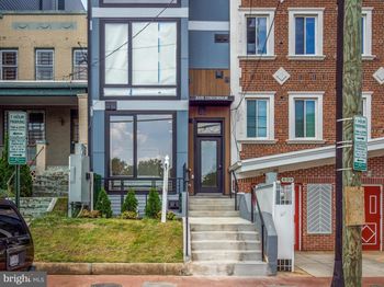 611 Kennedy Street NW