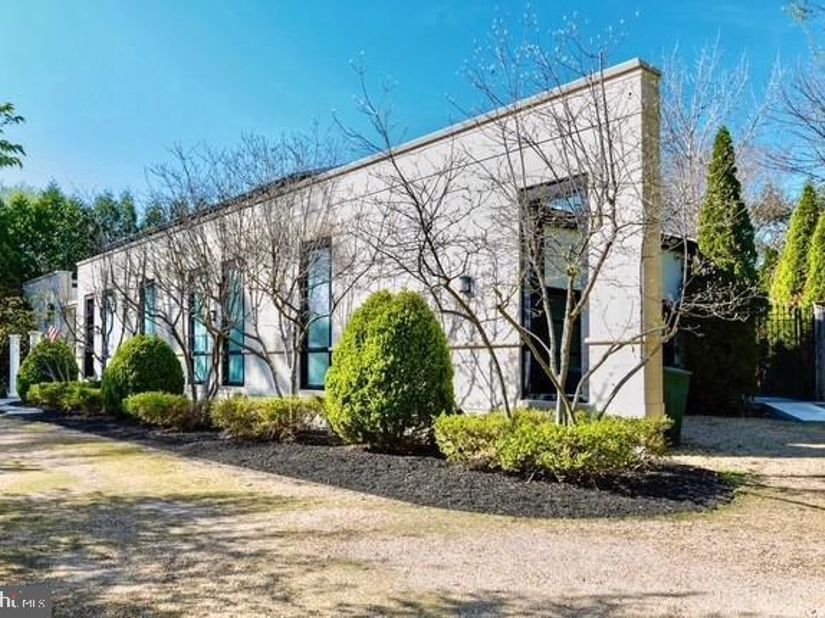 3017 Gates Road NW, Washington DC 20008