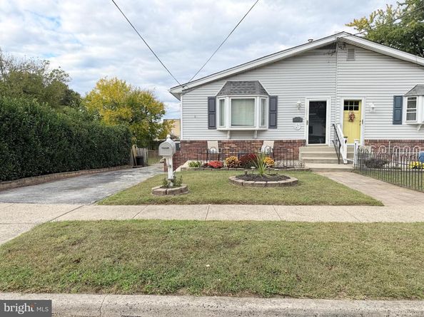 436 Manhattan, Essington PA 19029