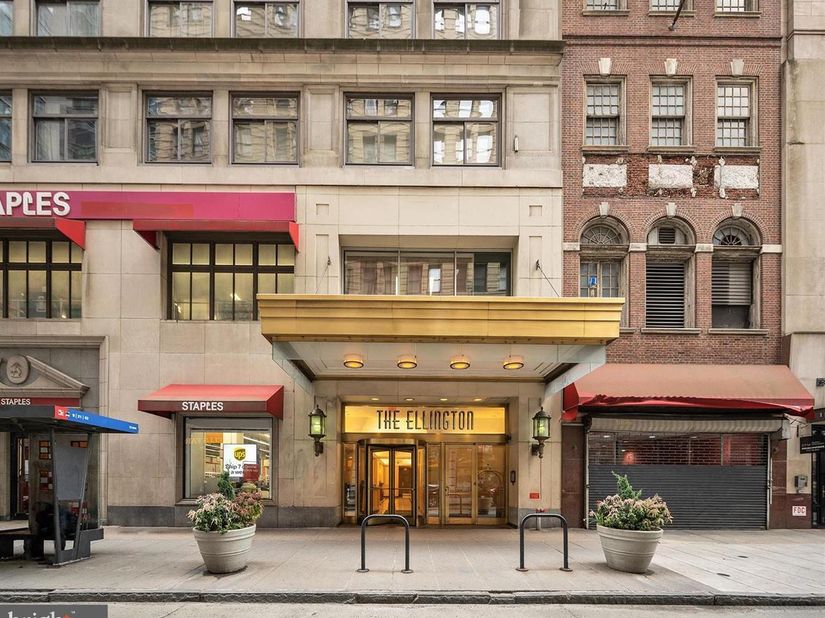 1500 Chestnut Street 13E, Philadelphia PA 19102