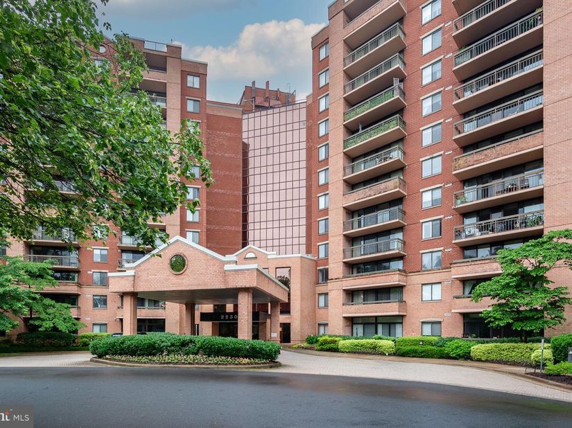 2230 George C Marshall Drive 517, Falls Church VA 22043
