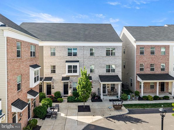 142 Fleet Court, Bensalem PA 19020