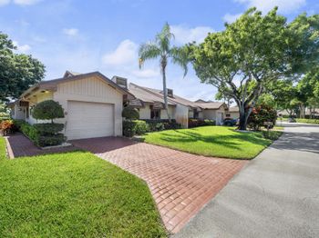 6720 Versailles Court