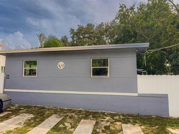 1390-1392 NW 29th Ter