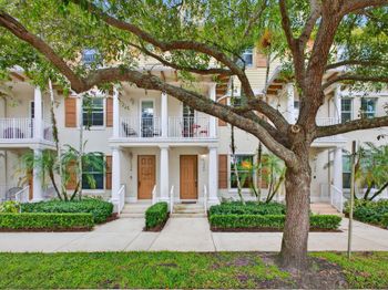 1562 Grande Cull Way