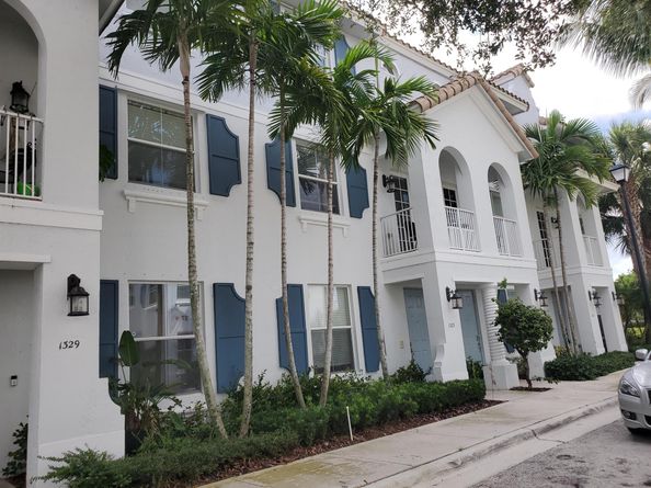 1317 Piazza Pitti, Boynton Beach FL 33426