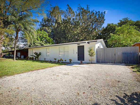 1800 NW 14th Avenue, Fort Lauderdale FL 33311