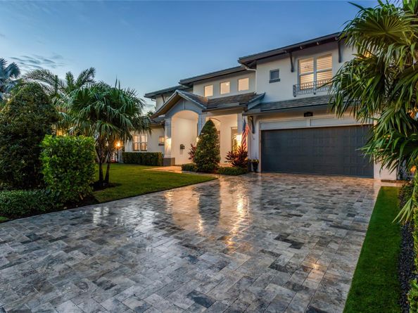 1580 SE 8th St, Deerfield Beach FL 33441