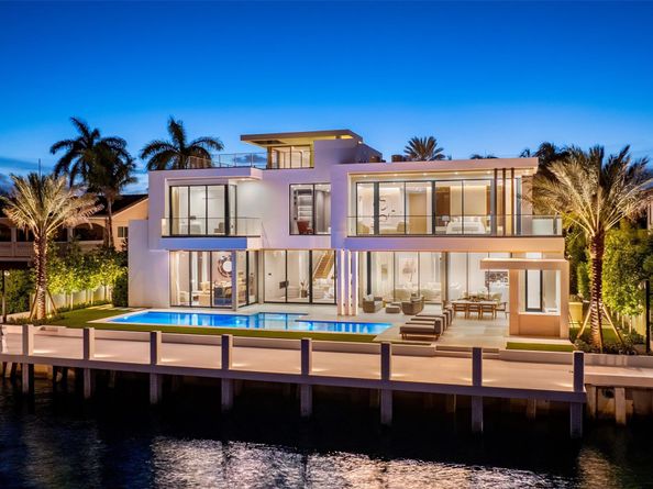 68 Isla Bahia Drive, Fort Lauderdale FL 33316