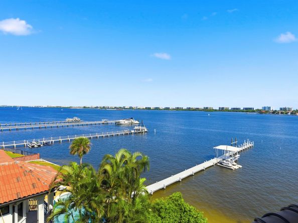 896 N Federal Highway 523, Lantana FL 33462