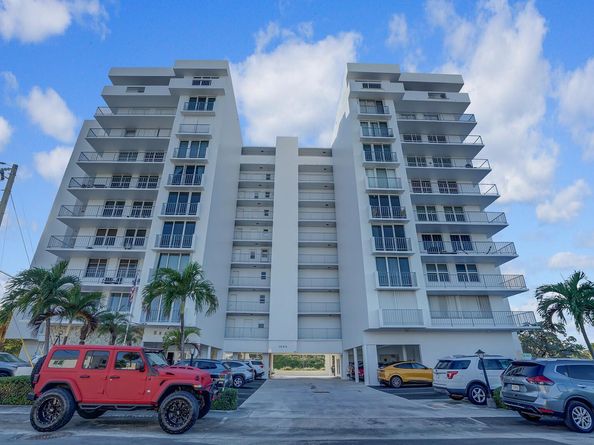 1609 N Riverside Dr 304, Pompano Beach FL 33062