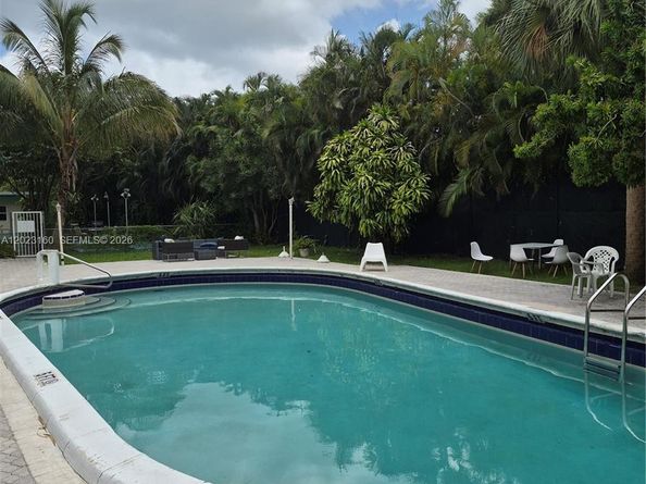 1420 Atlantic Shores Boulevard 236, Hallandale Beach FL 33009