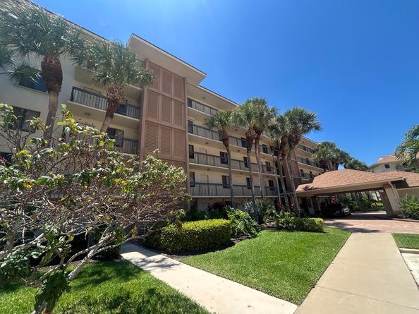 1901 Marina Isle Way 302, Jupiter FL 33477