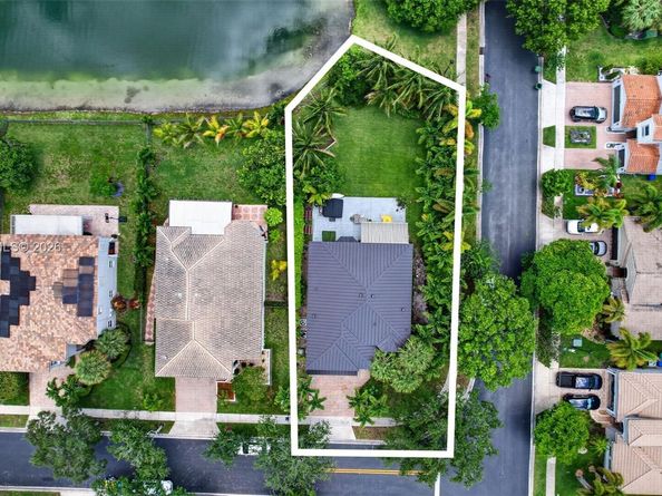 16711 SW 14th Street, Pembroke Pines FL 33027
