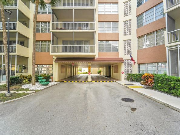 10777 W Sample Rd 805, Coral Springs FL 33065