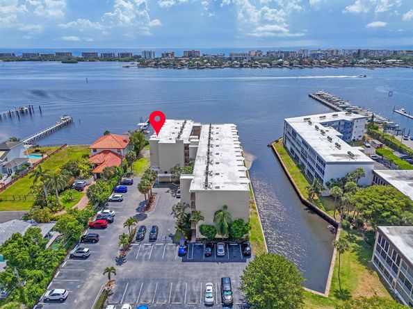 896 N Federal Highway 121, Lantana FL 33462