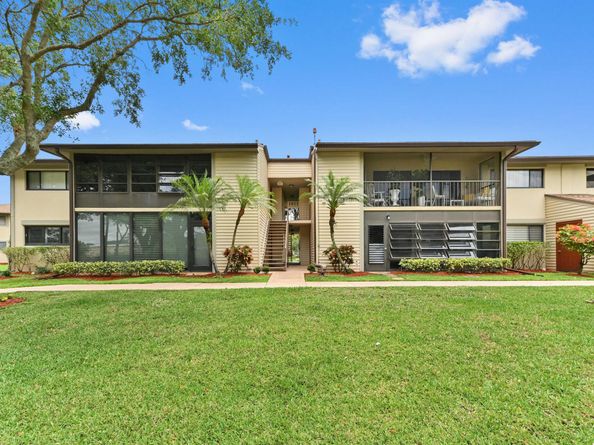 15492 Lakes Of Delray Boulevard 203, Delray Beach FL 33484