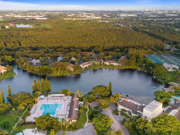 4156 Carambola Cir S 2154, Coconut Creek FL 33066