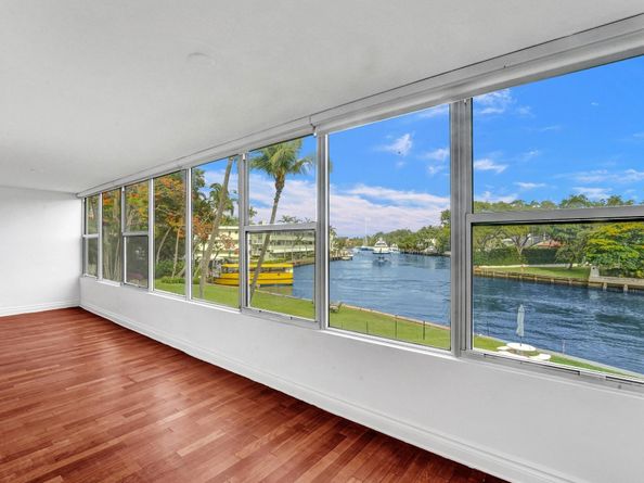 818 SE 4th St 202, Fort Lauderdale FL 33301