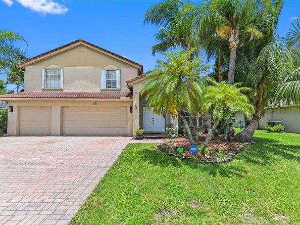 225 Park Road N, Royal Palm Beach FL 33411