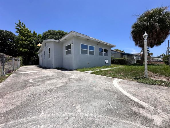 840 W 1st Street, Riviera Beach FL 33404