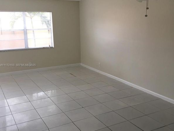 5962 NW 29th Place 112, Sunrise FL 33313