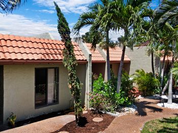 153 SE 7th Street